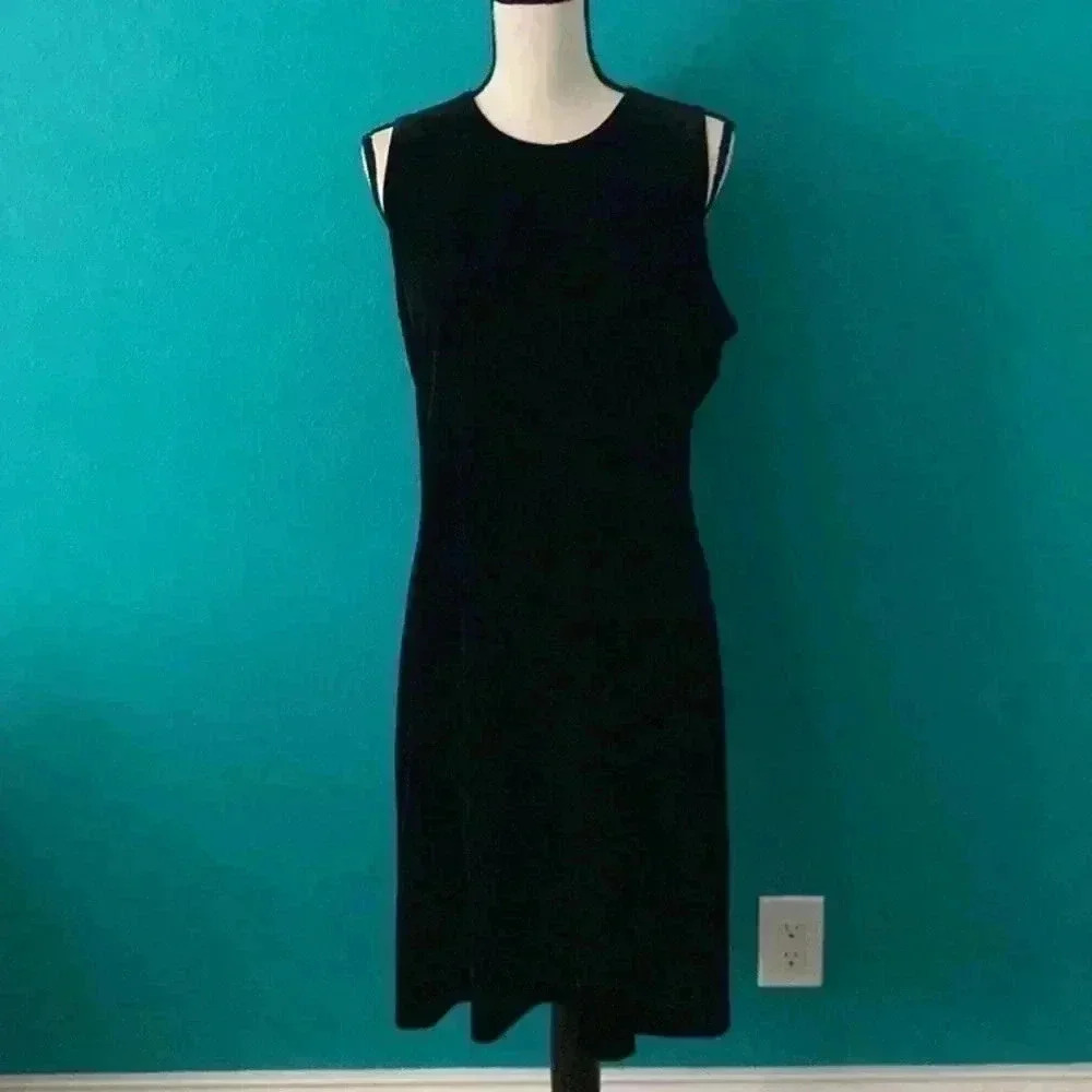 Ronni Nicole Women's Long Black Velvet Dress
